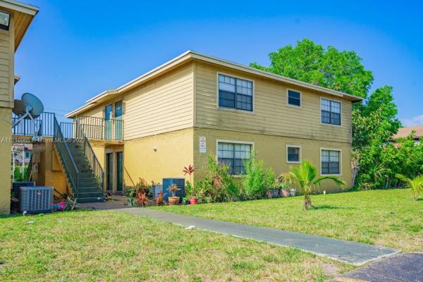 Country Village Estates, 7737 Tam Oshanter Blvd #204-4, North Lauderdale, Florida 33068, image 1