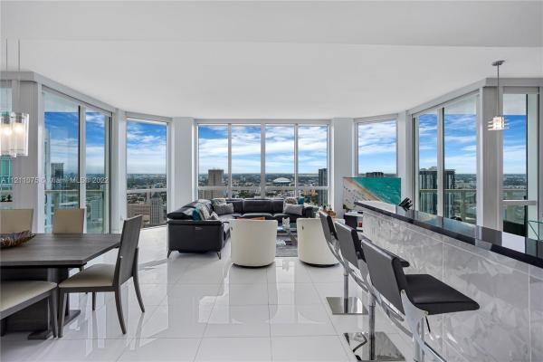 Vizcayne North, 244 Biscayne Blvd #4808, Miami, Florida 33132, image 2