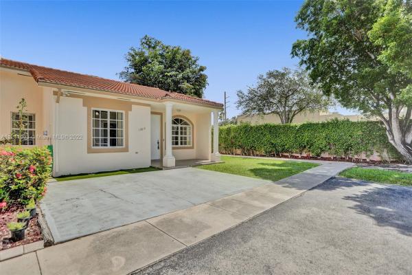 Coral Villas, 13815 SW 152nd Ter #13815, Richmond West, Florida 33177, image 1