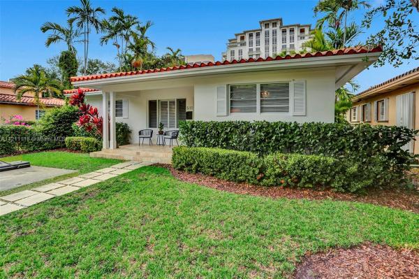 Biltmore, 511 Almeria Ave, Coral Gables, Florida 33134, image 2