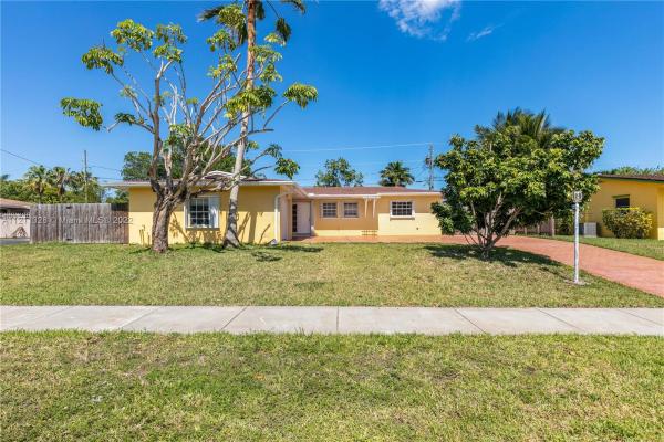 Palmetto Country Club Estates, 15745 SW 99th Ct, Palmetto Estates, Florida 33157, image 1