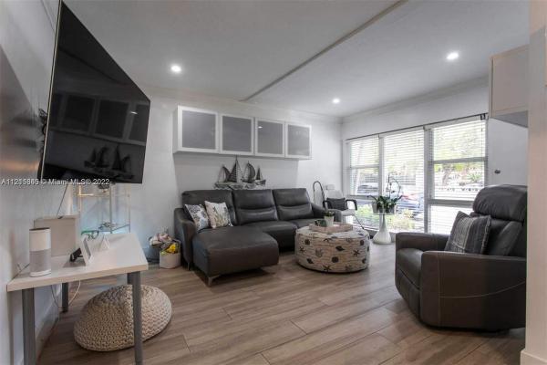 Edgewater Of Coral Gables, 35 Edgewater Dr #106, Coral Gables, Florida 33133, image 1