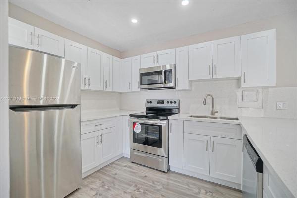 The Meadows Lake North, 13785 SW 66th St #C235, Kendale Lakes, Florida 33183, image 2