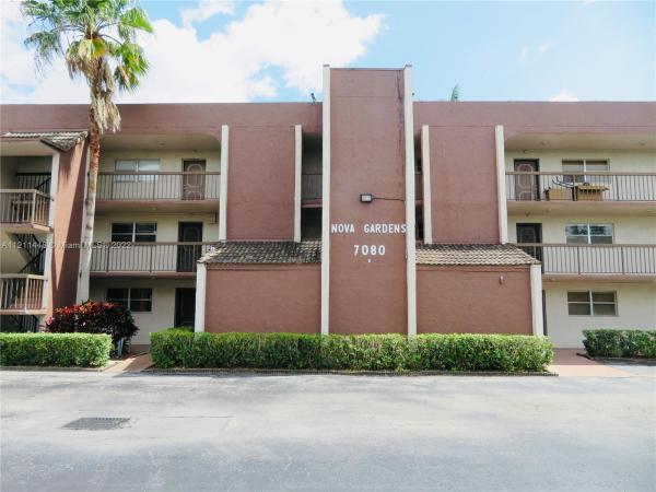 Nova Gardens, 7080 Nova Dr #204B, Davie, Florida 33317, image 1
