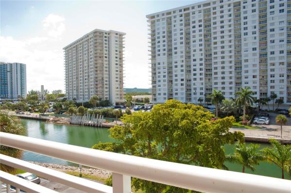 Coastal Towers, 400 Kings Point Dr #422, Sunny Isles Beach, Florida 33160, image 1