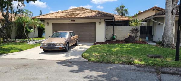 The Hills Of Inverrary, 3466 Spring Bluff Pl #20, Lauderhill, Florida 33319, image 1