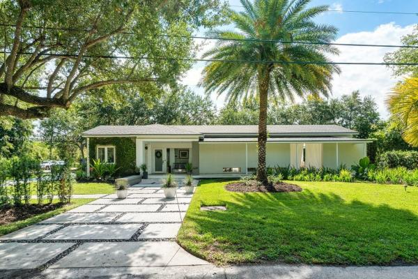 Palm Miami, 6607 SW 70th Ave, Glenvar Heights, Florida 33143, image 1
