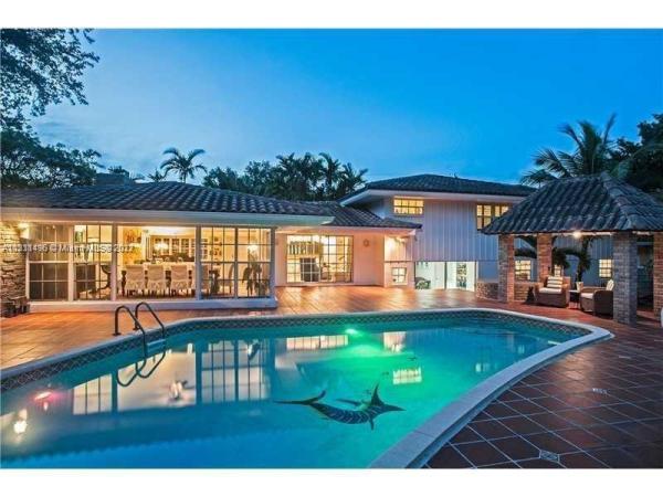 Davis Harbor, 8651 NE 10th Ct, Miami, Florida 33138, image 1