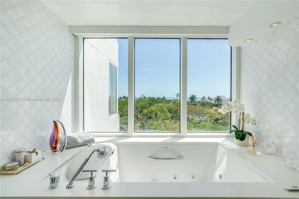 South Pointe Towers, 400 S Pointe Dr #404, Miami Beach, Florida 33139, image 1