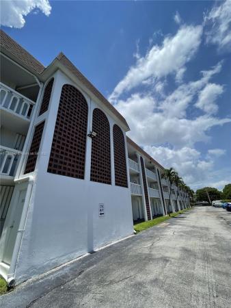 Deerfield Beach Gardens, 400 SE 10th St #101, Deerfield Beach, Florida 33441, image 1