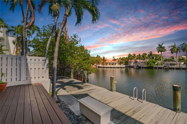 Poinciana Island Yacht & Racquet Club, 429 Poinciana Dr #1415, Sunny Isles Beach, Florida 33160, image 1