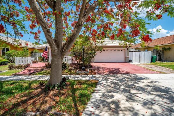 Century Star, 8528 Cutler Ct, Cutler Bay, Florida 33189, image 1