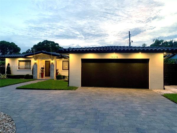 Miami Lakes Residential, 14016 Lake George Ct, Miami Lakes, Florida 33014, image 2