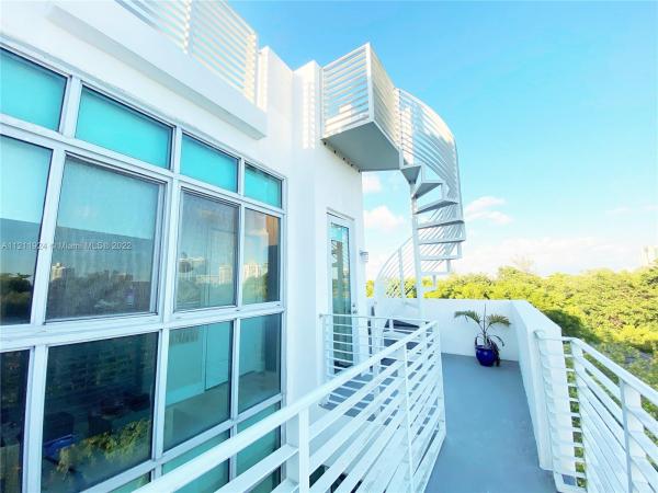 Groveloft, 3062 Bird Ave #D2, Miami, Florida 33133, image 1