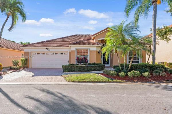 Casa Rio At Woodbine, 3071 Casa Rio Ct, Riviera Beach, Florida 33418, image 1