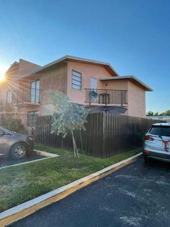 Holly Tree Patio Villas, 3423 SW 52nd Ave, Pembroke Park, Florida 33023, image 1
