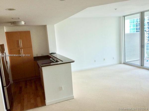 Met 1, 300 S Biscayne Blvd #1707, Miami, Florida 33131, image 2
