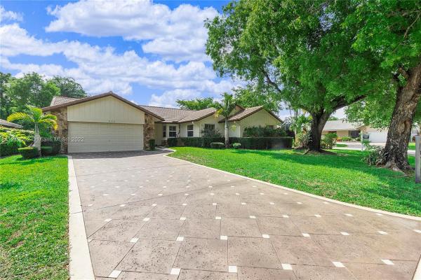 Cypress Lakes, 898 NW 107th Ln, Coral Springs, Florida 33071, image 1