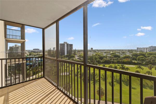 Coronado Tower 1, 20335 W Country Club Dr #1001, Aventura, Florida 33180, image 2