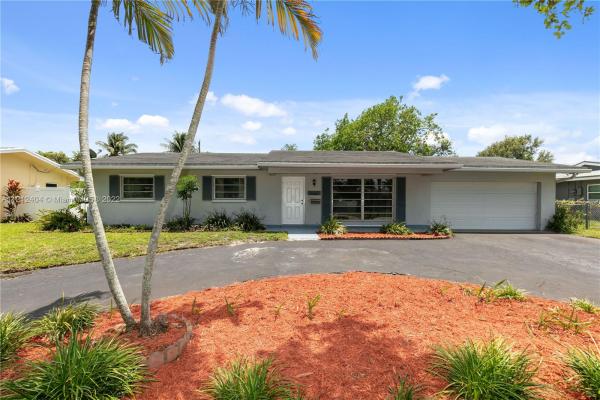 Mirror Lake Estates, 7450 NW 11th Pl, Plantation, Florida 33313, image 2