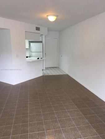 Las Vistas At Doral, 8205 Lake Dr #108, Doral, Florida 33166, image 2