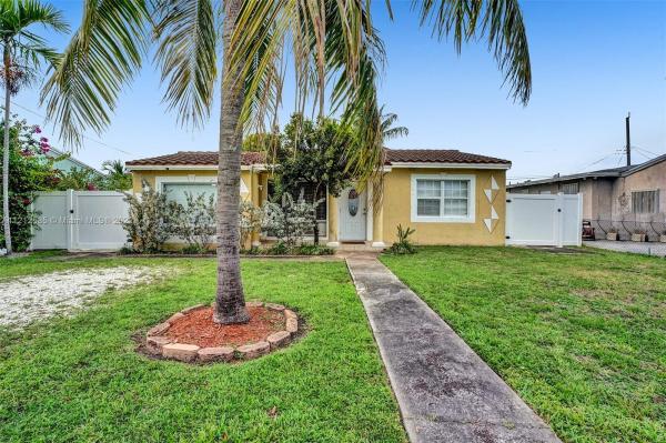 Sunshine Manor, 2639 Fletcher Ct, Hollywood, Florida 33020, image 1
