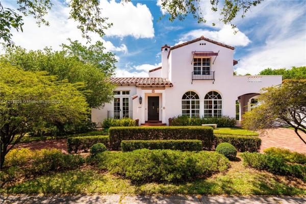 Coral Gables Country Club, 2842 De Soto Blvd, Coral Gables, Florida 33134, image 2