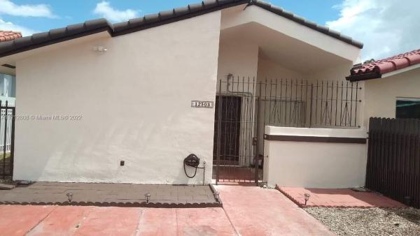 International Lake Villas, 12503 SW 9th Ter, Tamiami, Florida 33184, image 1