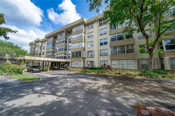 Plantation Place, 6600 Cypress Rd #509, Plantation, Florida 33317, image 1