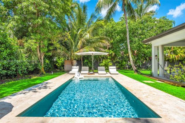 Oak Heights, 6230 SW 79th St, South Miami, Florida 33143, image 1