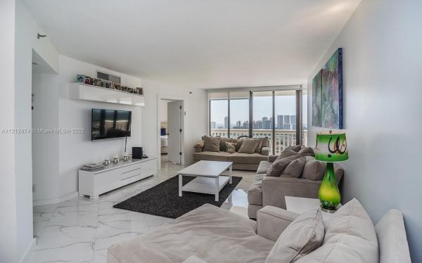 1000 Island Boulevard, 1000 W Island Blvd #2803, Aventura, Florida 33160, image 2