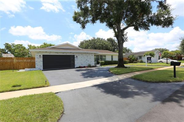 Lakeview Estates, 1350 SW 67th Ave, Plantation, Florida 33317, image 1
