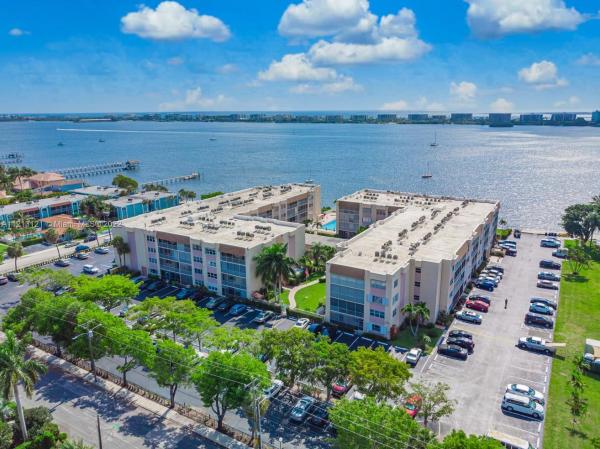 Palm Lake, 1502 S Lakeside Dr #405, Lake Worth Beach, Florida 33460, image 1