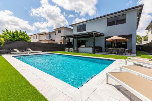 Satori, 8871 NW 160th Ter, Miami Lakes, Florida 33018, image 2