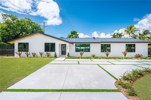 Pinewood Estates, 8700 SW 175th St, Palmetto Bay, Florida 33157, image 1