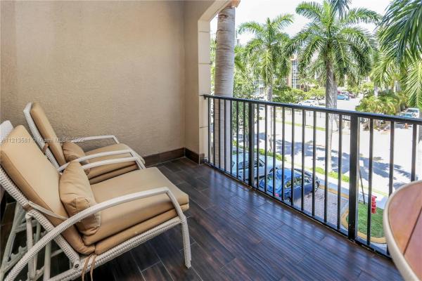 Porto Bellagio, 17100 N Bay Rd #1315, Sunny Isles Beach, Florida 33160, image 2