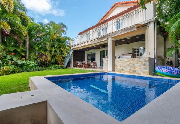 Doral Sands, 5537 NW 105th Ct, Doral, Florida 33178, image 1