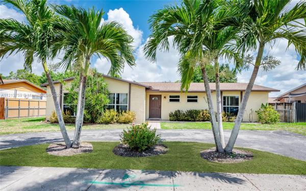 Fairway Estates, 10951 SW 160th St, Palmetto Estates, Florida 33157, image 2