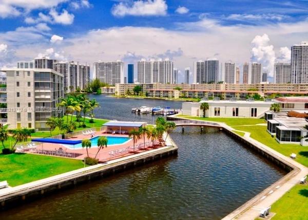 Point East, 2859 Leonard Dr #G301, Aventura, Florida 33160, image 2