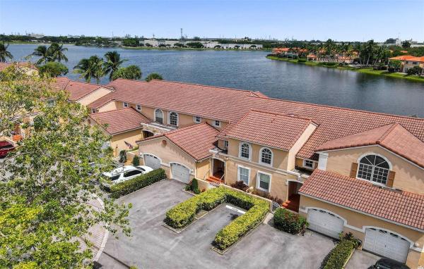 Regatta Pointe, 14601 Balgowan Rd #203-2, Miami Lakes, Florida 33016, image 1