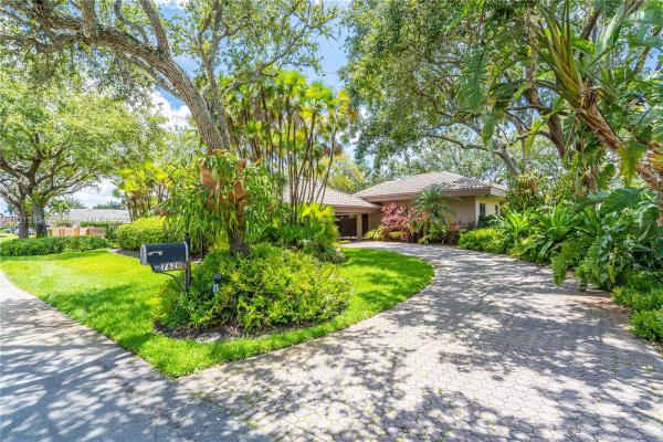Kendall Tree, 7620 SW 89th Ave, Sunset, Florida 33173, image 1