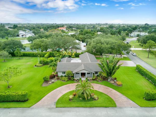 Ivanhoe Estates, 14900 Foxheath Dr, Southwest Ranches, Florida 33331, image 1