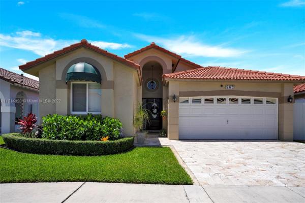 Turtle Run At Lakes Of Palm Springs, 7472 NW 169th Ln, Country Club, Florida 33015, image 1