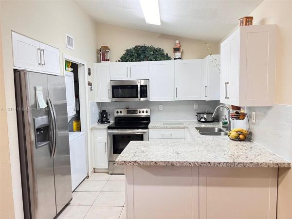 Belleview Villas, 17318 N 74th Ave #202, Hialeah, Florida 33015, image 1