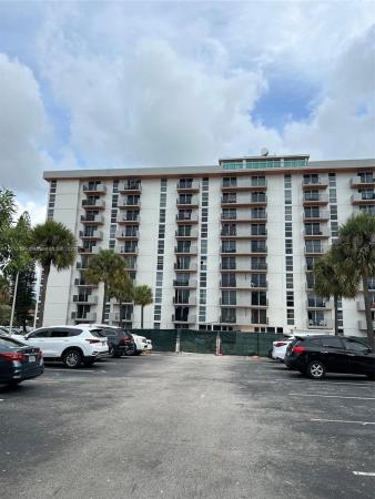 Inland Towers, 2075 NE 164th St #404, North Miami Beach, Florida 33162, image 1