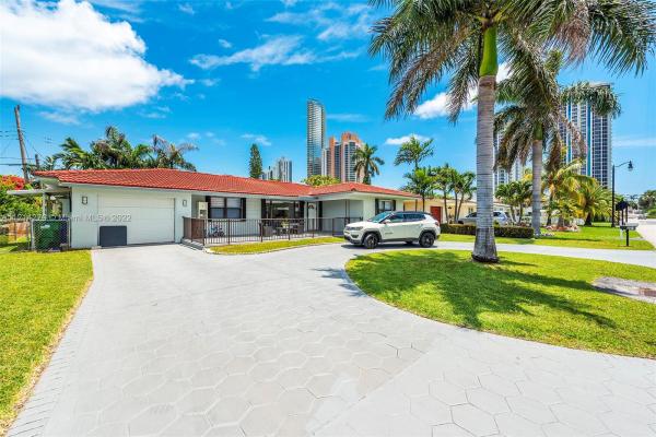 Golden Shores Ocean Boulevard Estates, 221 186th St, Sunny Isles Beach, Florida 33160, image 1