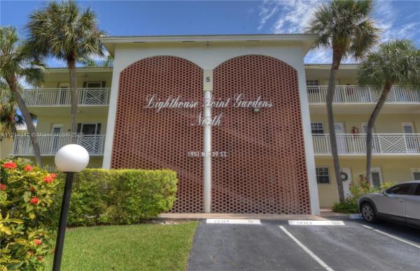 Lighthouse Point Gardens North, 1951 NE 39th St #239, Lighthouse Point, Florida 33064, image 1