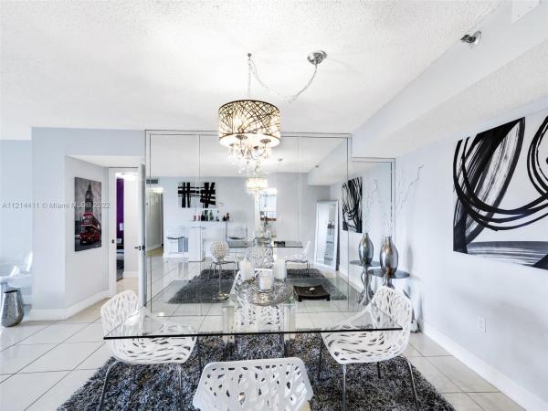 Chantilly, 900 NE 195th St #320, Ives Estates, Florida 33179, image 1