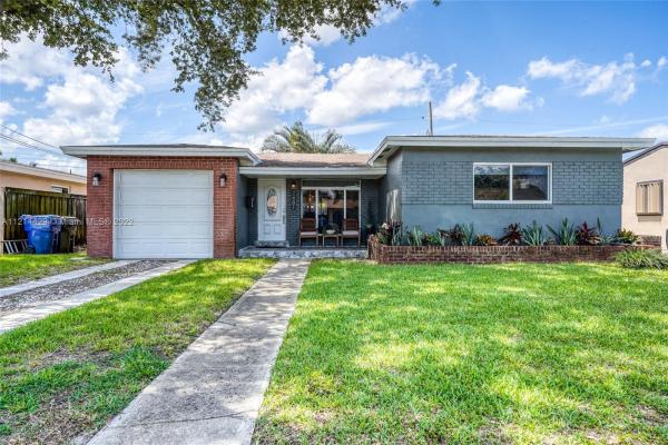 Boulevard Heights, 7481 Taylor St, Hollywood, Florida 33024, image 2