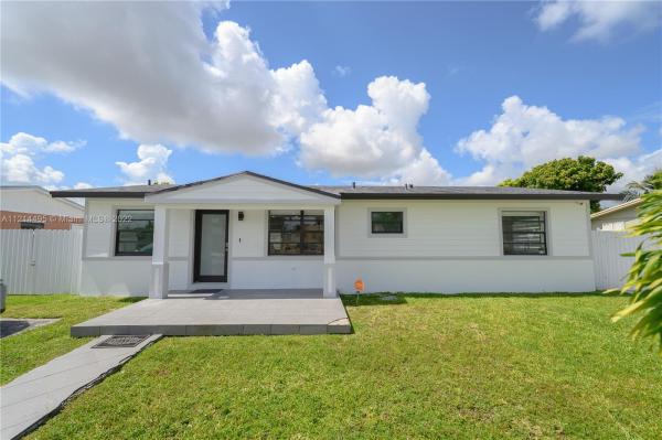 Palmland Homes South, 15430 SW 302nd St, Leisure City, Florida 33033, image 2